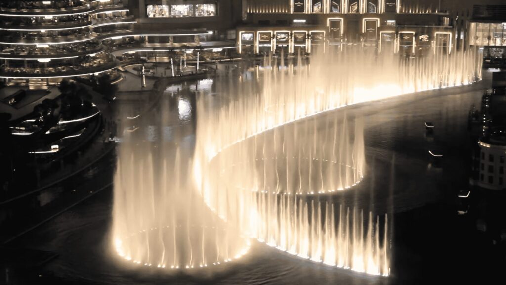 Dubai-dancing-fountain